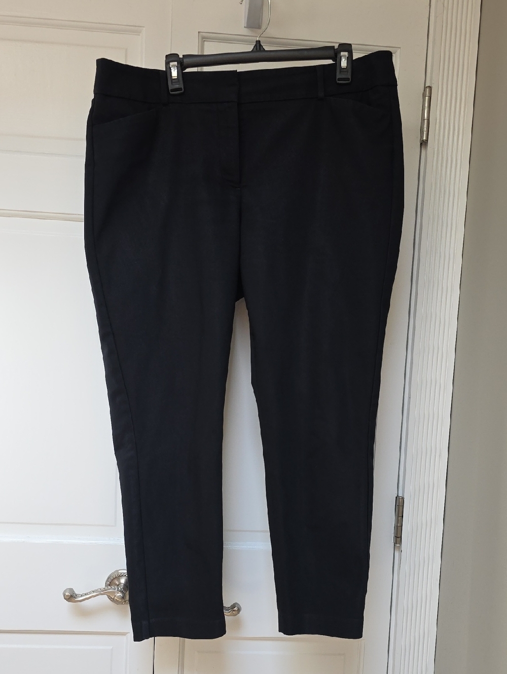 LOFT Black Julie Skinny Pants